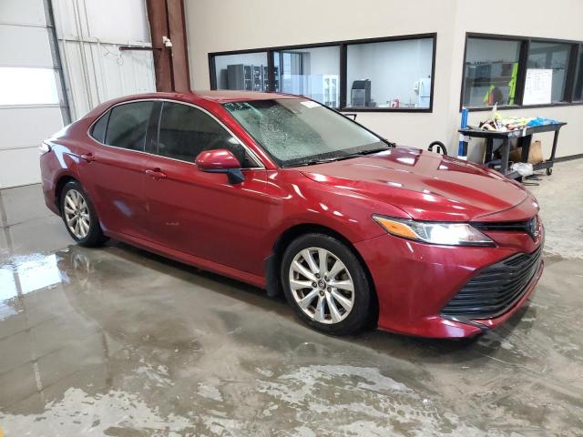  TOYOTA CAMRY 2018 Красный