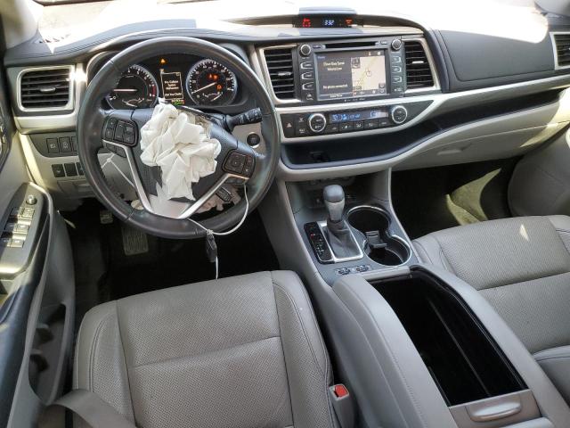  TOYOTA HIGHLANDER 2018 Srebrny