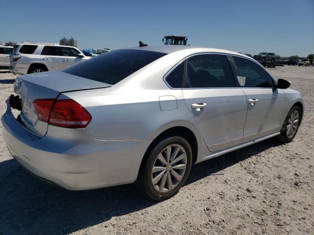  VOLKSWAGEN PASSAT 2012 Сріблястий