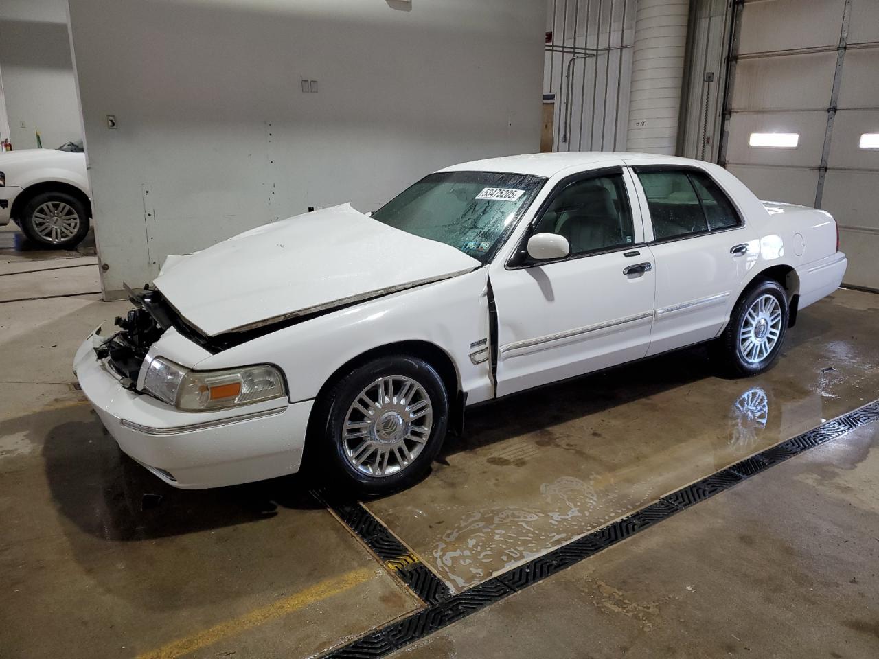 2009 Mercury Grand Marquis Ls for Sale in York Haven, PA - Front End