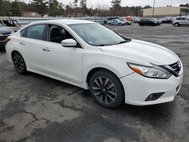  NISSAN ALTIMA 2018 White