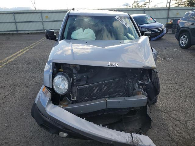  JEEP PATRIOT 2015 Srebrny