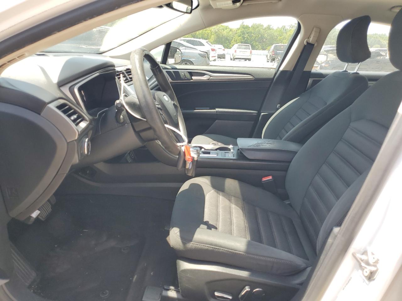 2019 Ford Fusion Se VIN: 3FA6P0LU6KR124853 Lot: 54024555