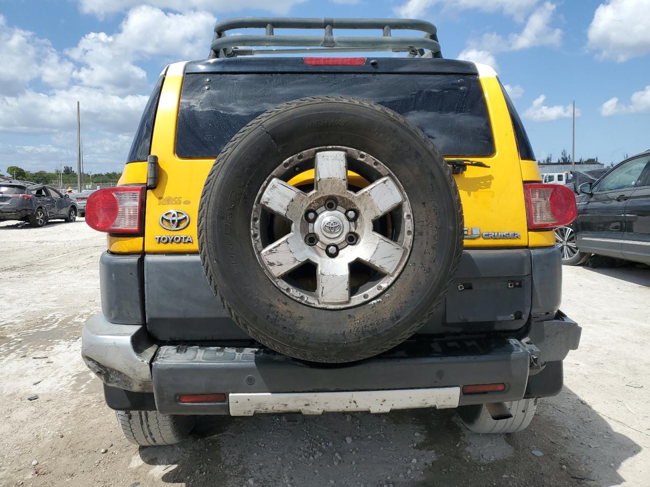 2007 Toyota Fj Cruiser VIN: JTEZU11F170013320 Lot: 53710895
