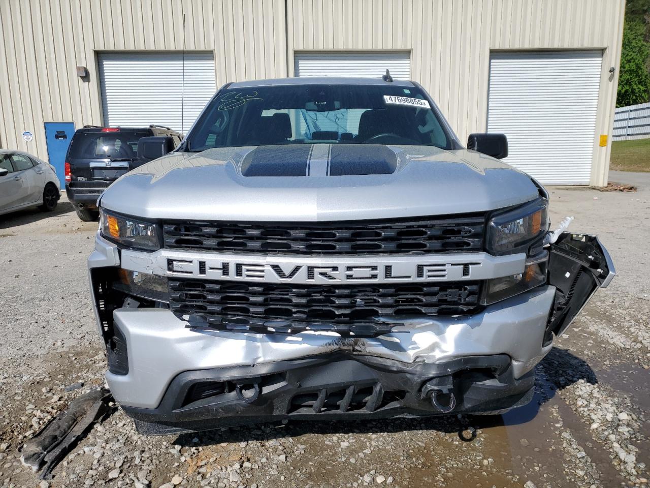 2022 Chevrolet Silverado - Image 5