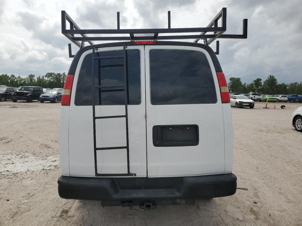2015 Chevrolet Express G2500 VIN: 1GCWGGCF3F1113541 Lot: 54908725