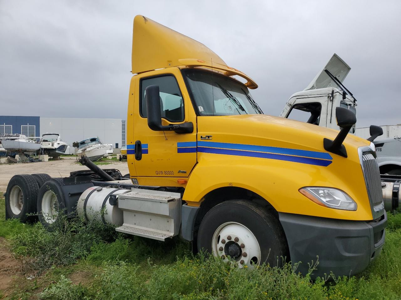 2020 International Lt625 Semi Truck for Sale in Colton, CA - Side