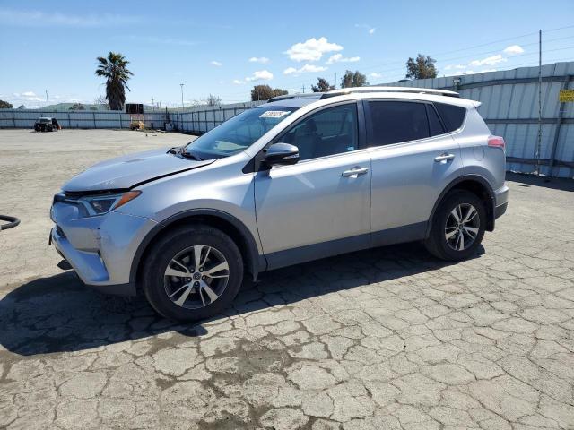  TOYOTA RAV4 2017 Srebrny