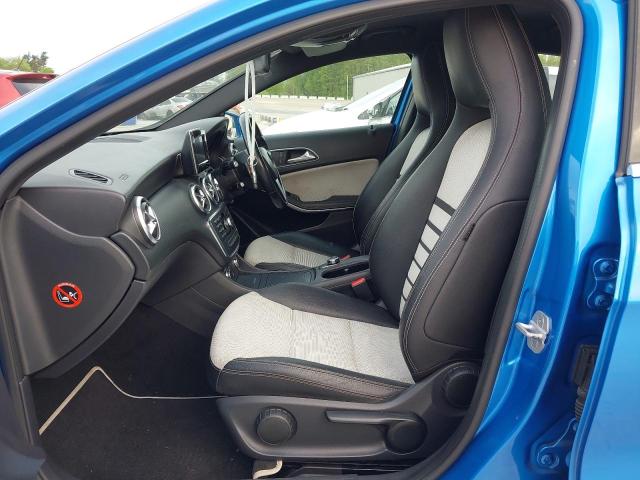 2013 MERCEDES BENZ A180 BLUEE