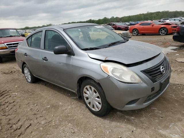Седани NISSAN VERSA 2013 Сірий