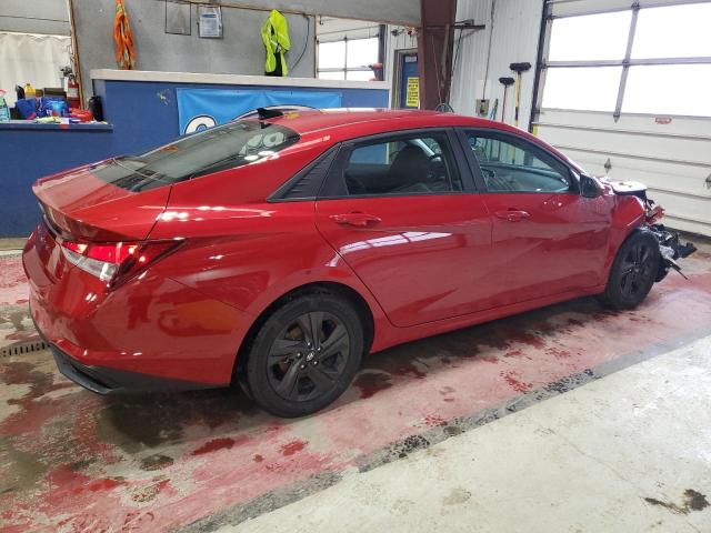  HYUNDAI ELANTRA 2022 Красный
