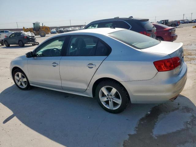  VOLKSWAGEN JETTA 2012 Srebrny
