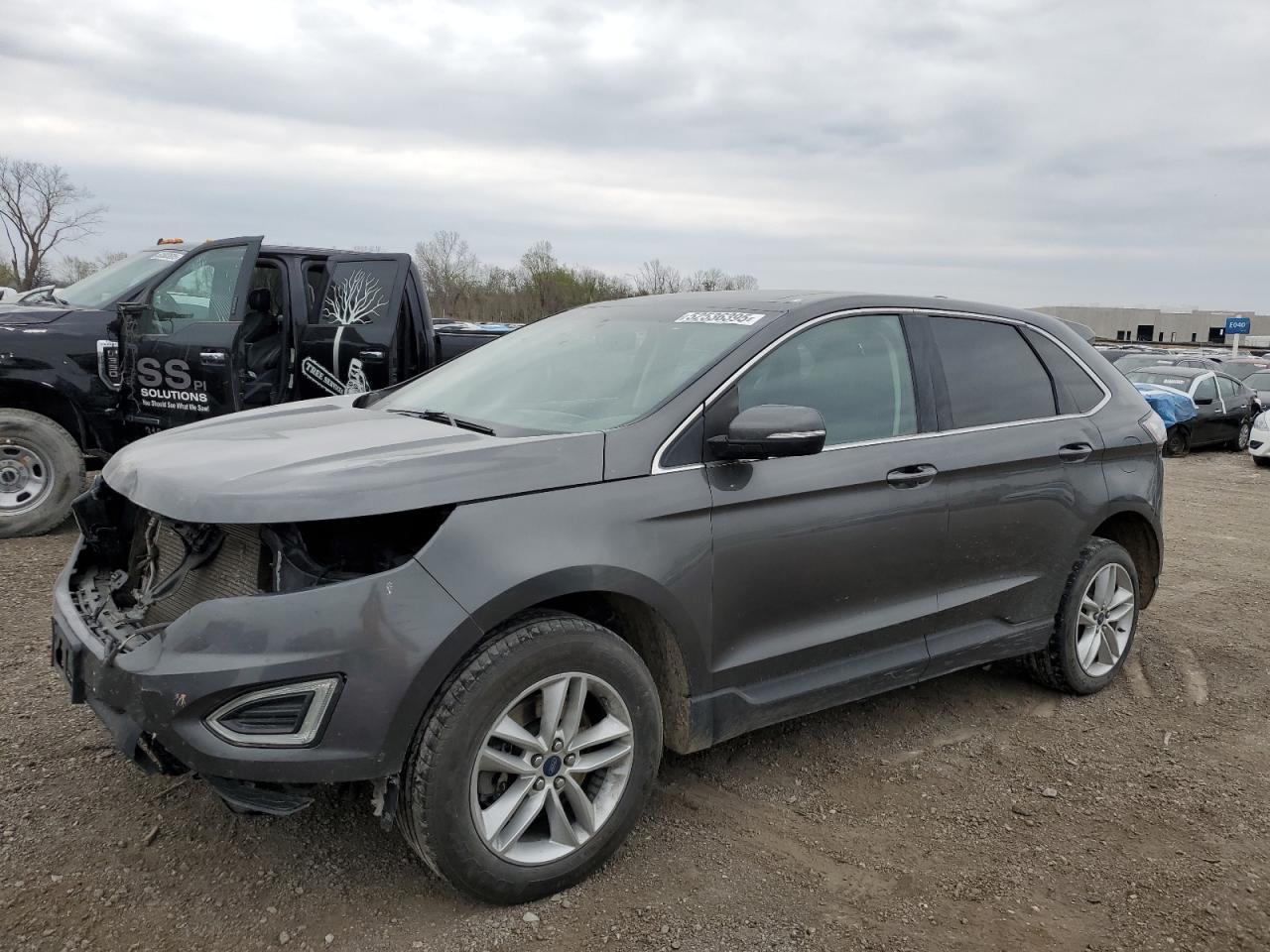 2018 Ford Edge Sel for Sale in Des Moines, IA - Front End
