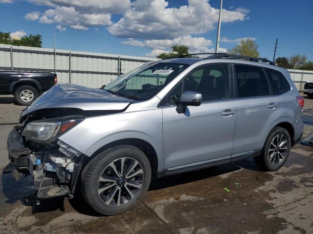  SUBARU FORESTER 2017 Серебристый