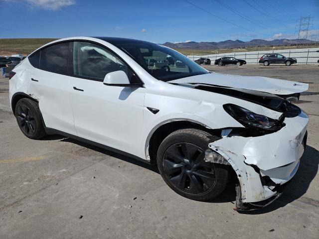  TESLA MODEL Y 2024 Белы