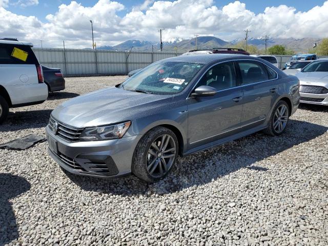  VOLKSWAGEN PASSAT 2017 Серый