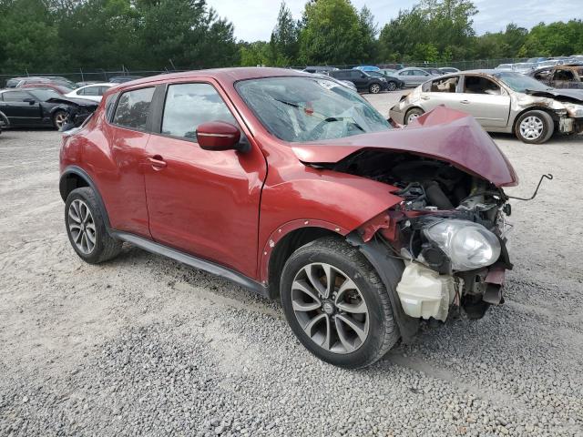  NISSAN JUKE 2017 Красный