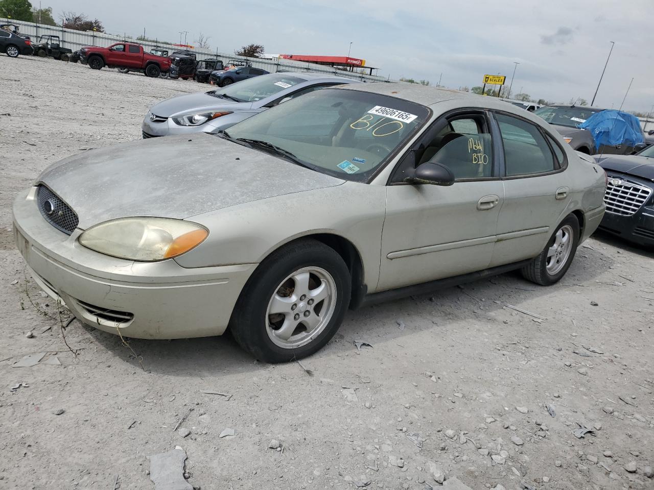 2005 Ford Taurus Se for Sale in Cahokia Heights, IL - All Over