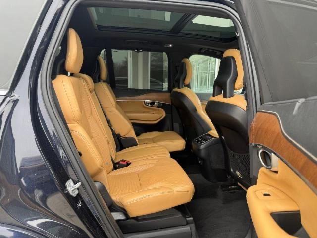 2017 VOLVO XC90 T6