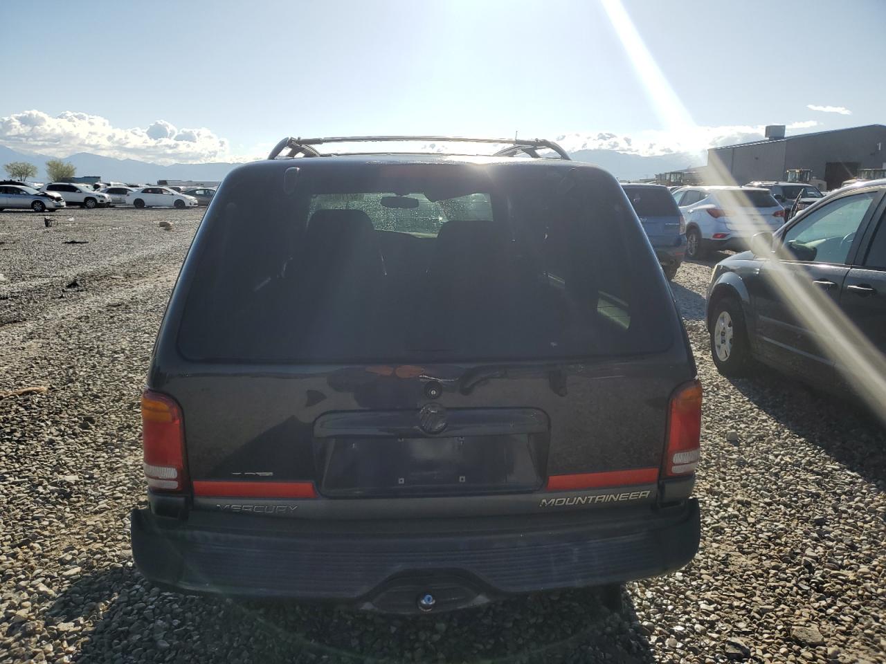 1999 Mercury Mountaineer VIN: 4M2ZU54EXXUJ35644 Lot: 52770645