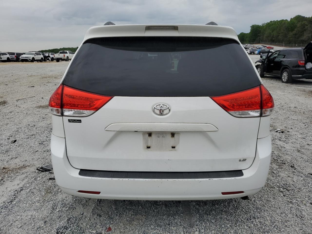 2012 Toyota Sienna Le VIN: 5TDKK3DC8CS265274 Lot: 54058245