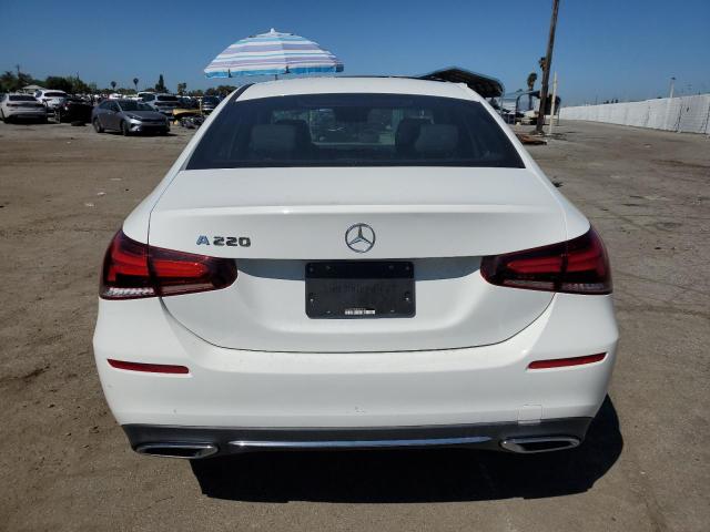  MERCEDES-BENZ A-CLASS 2019 Білий