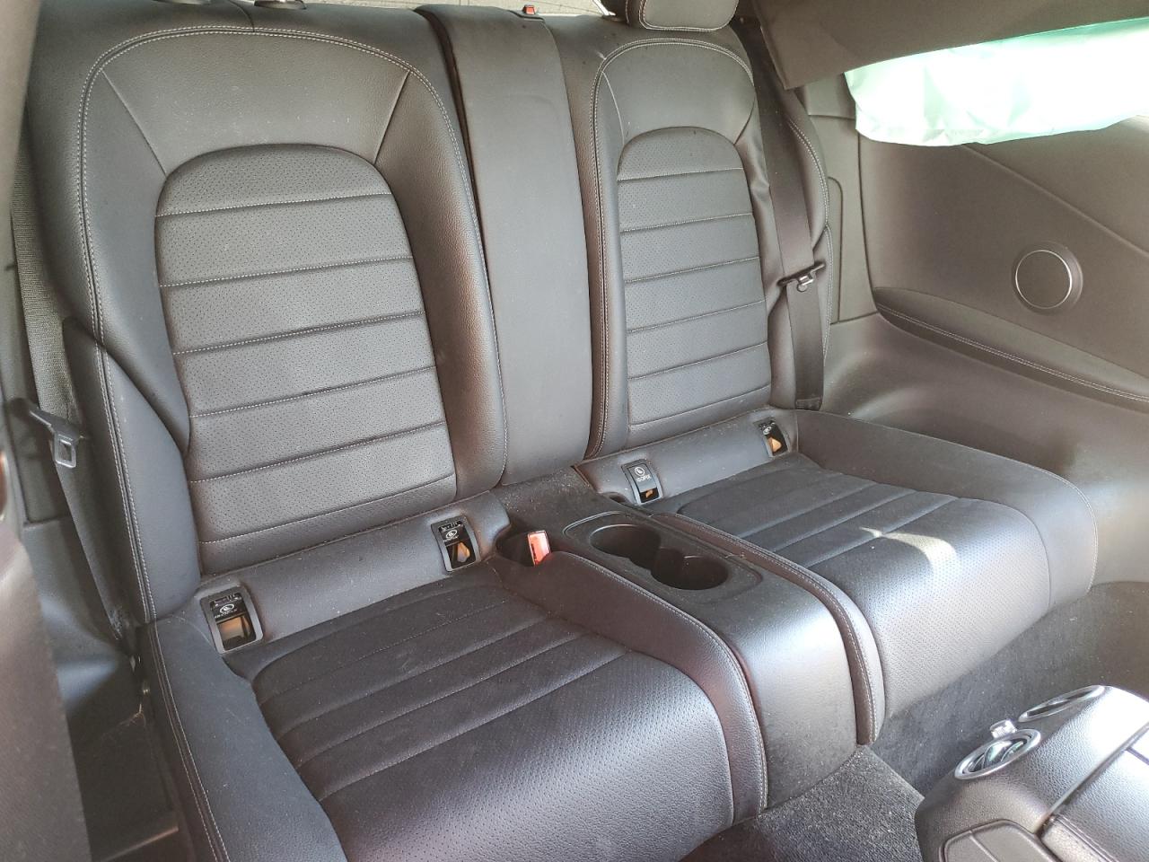 2018 Mercedes-Benz C 300 VIN: WDDWJ4JB2JF624045 Lot: 53367625