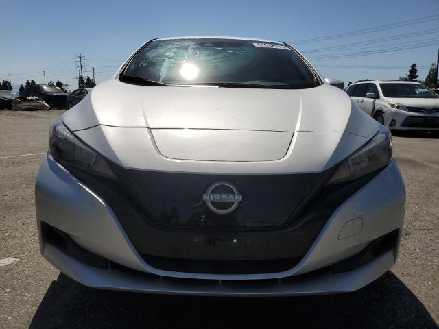 NISSAN LEAF 2023 Сріблястий