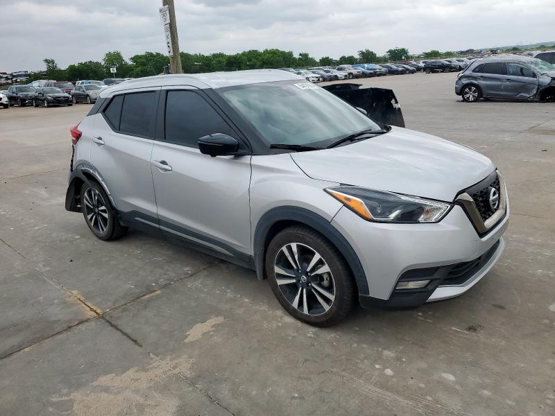  NISSAN KICKS 2020 Srebrny