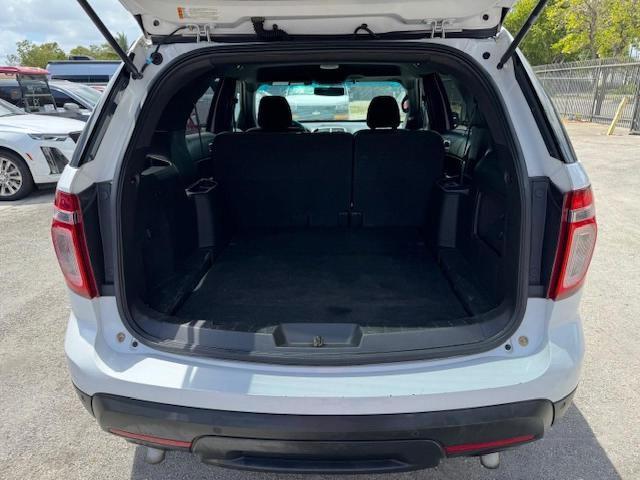 Паркетники FORD EXPLORER 2013 Білий