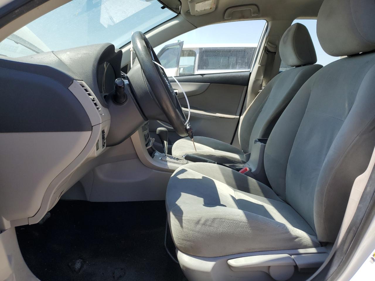2011 Toyota Corolla Base VIN: 2T1BU4EE8BC549172 Lot: 52536475