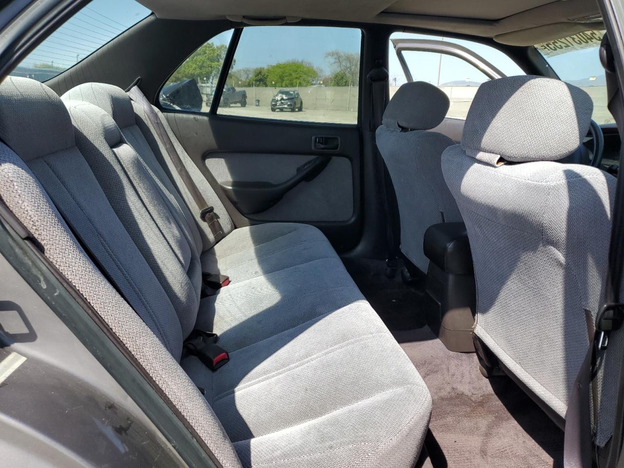 1994 Toyota Camry Le VIN: JT2GK12E6R0055565 Lot: 54031255