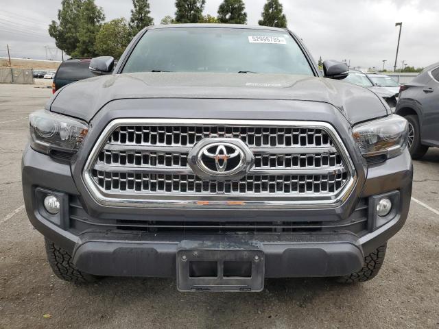 Pickups TOYOTA TACOMA 2017 Gray