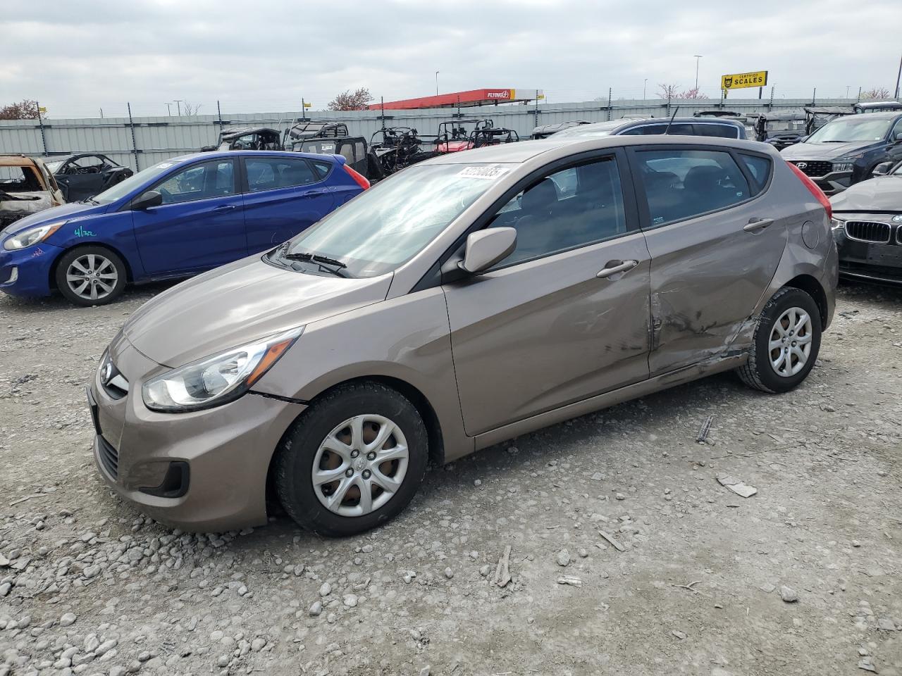 2012 Hyundai Accent Gls იყიდება Cahokia Heights-ში, IL - Side