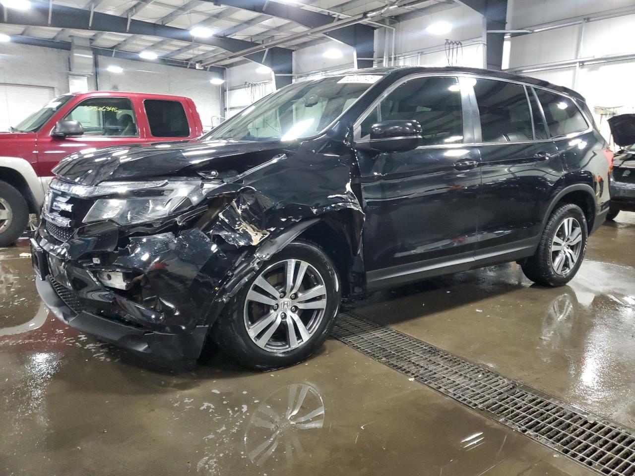 2016 Honda Pilot Exl for Sale in Ham Lake, MN - Front End