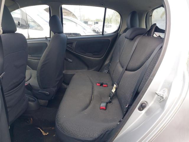 2003 TOYOTA YARIS T3