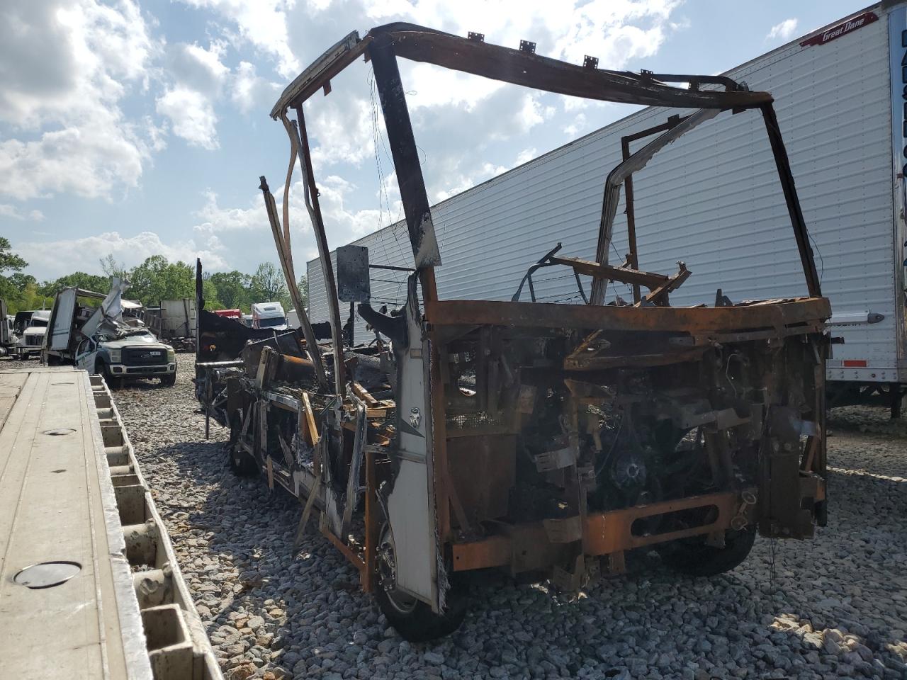 2014 Winnebago 31Ke zu verkaufen in Montgomery, AL - Burn