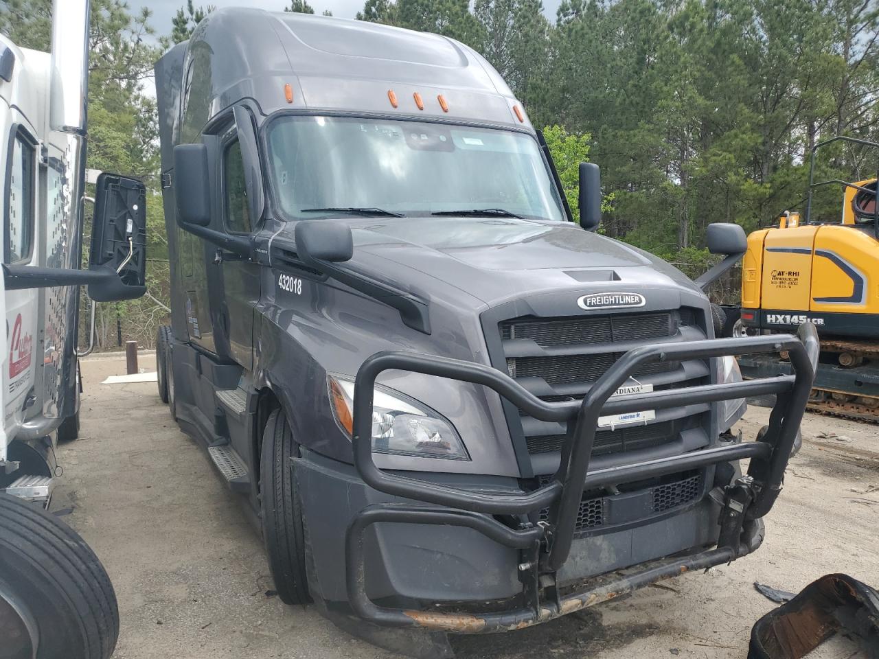 2023 Freightliner Cascadia 126 Semi Truck for Sale in Gaston, SC - Front End