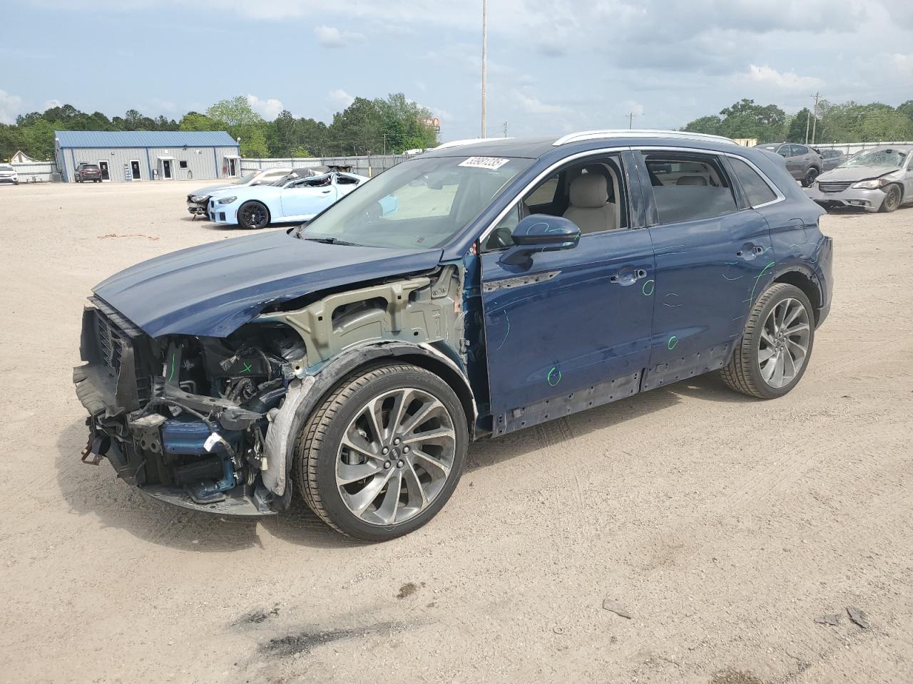 2019 Lincoln Nautilus Reserve for Sale in Newton, AL - Front End