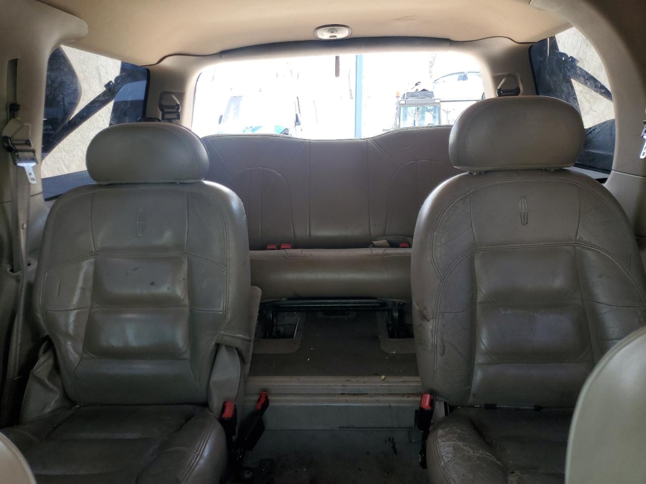 2000 Lincoln Navigator VIN: 5LMFU28A0YLJ26952 Lot: 54756735