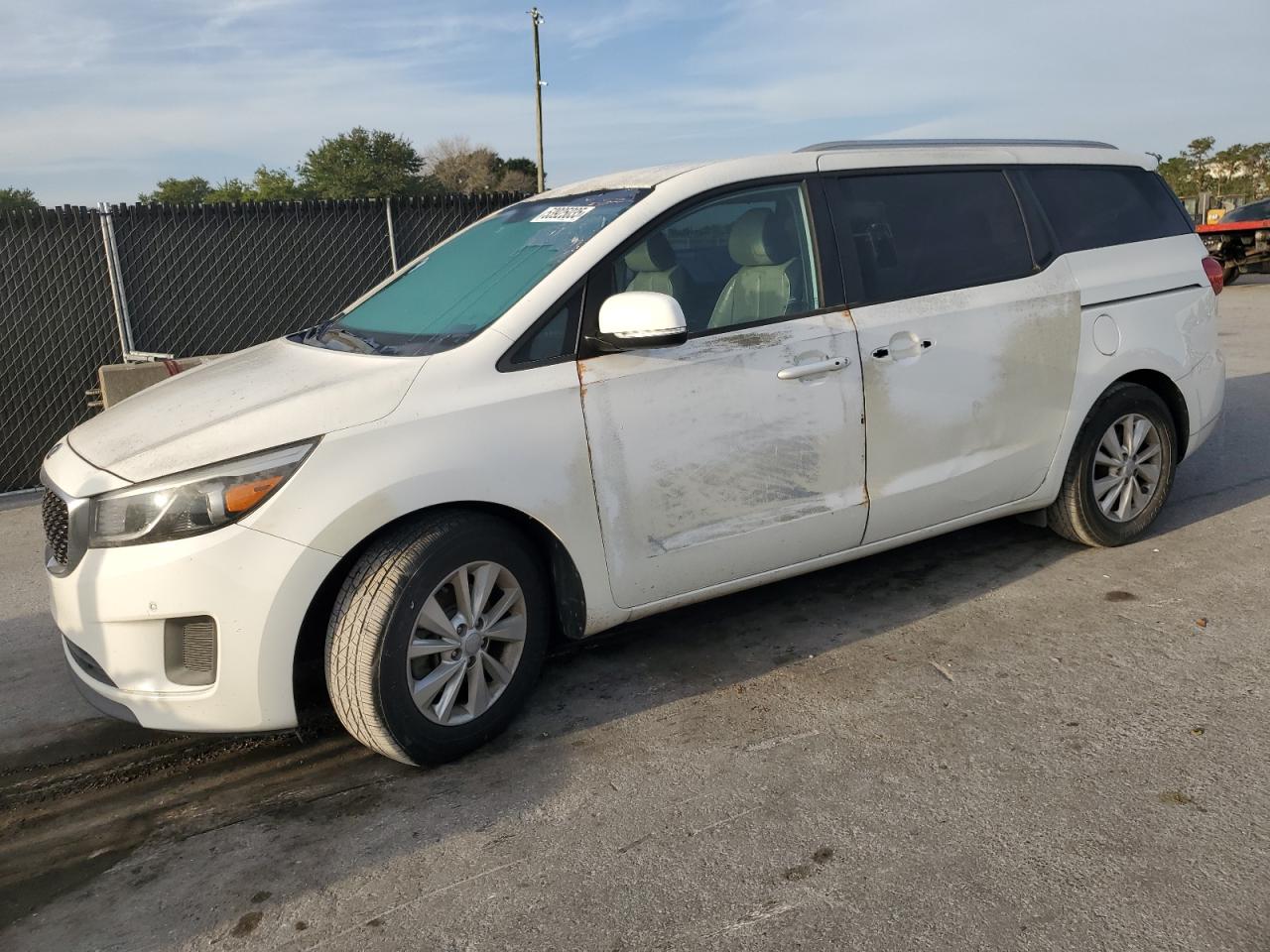 2017 Kia Sedona Lx للبيع في Orlando، FL - Minor Dent/Scratches
