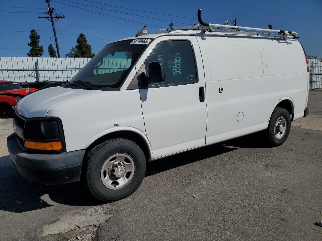 2016 Chevrolet Express G2500 for Sale in Sun Valley, CA - Minor Dent/Scratches