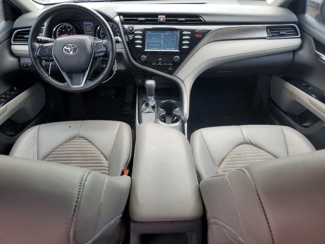 VIN: 4T1B11HK3KU732227 2019 TOYOTA CAMRY