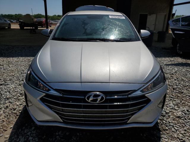  HYUNDAI ELANTRA 2019 Srebrny