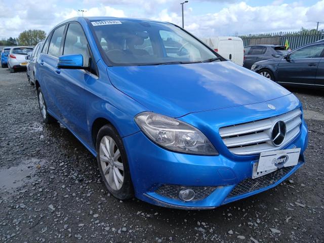 2013 MERCEDES BENZ B180 BLUEE