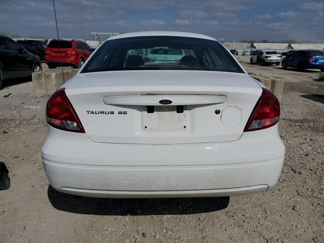 2006 Ford Taurus Se VIN: 1FAFP53U66A245685 Lot: 53472415