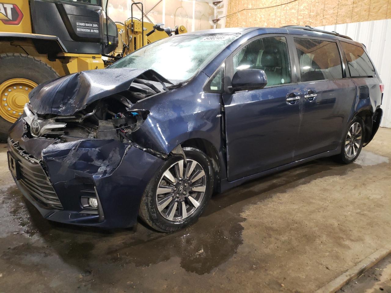 2018 Toyota Sienna Xle zu verkaufen in Anchorage, AK - Front End