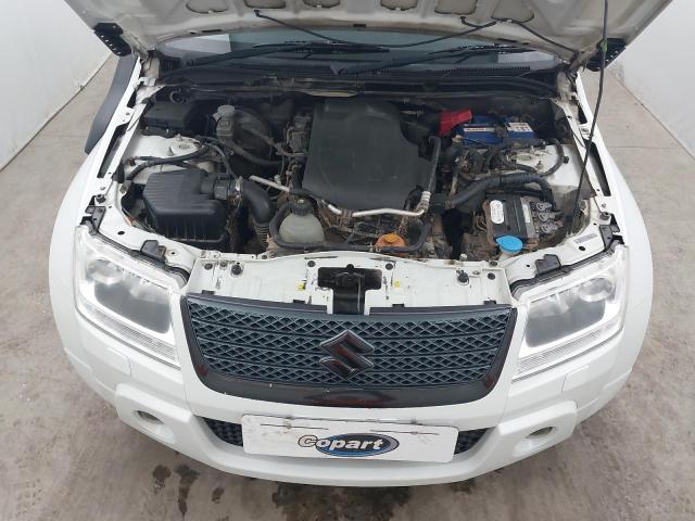 2011 SUZUKI GRAND VITA