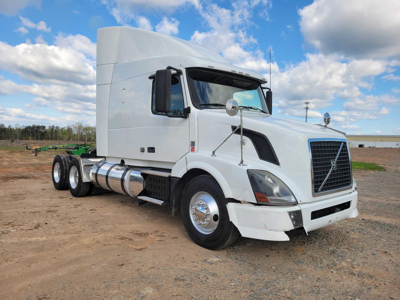 2012 Volvo Vn Vnl for Sale in Chatham, VA - Normal Wear