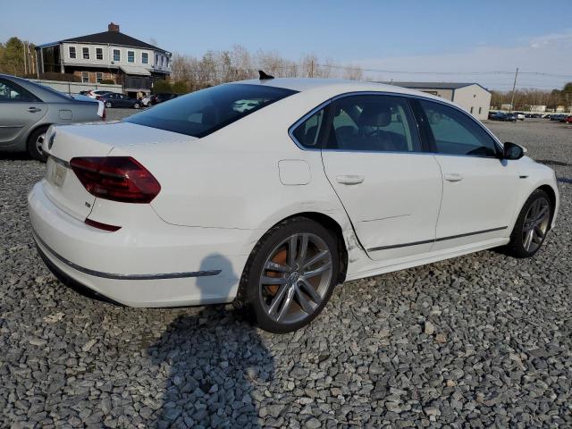  VOLKSWAGEN PASSAT 2017 Biały